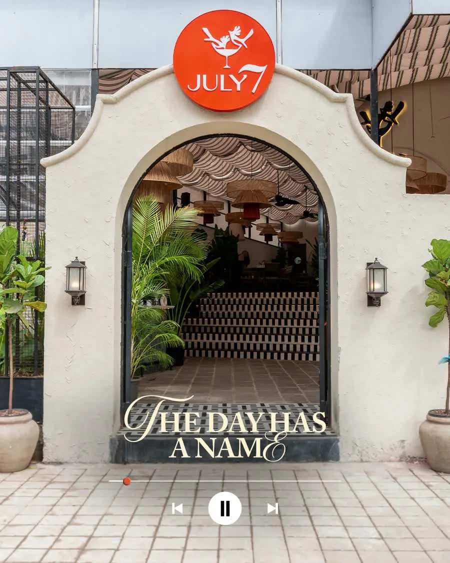 Juky 7 Carousal